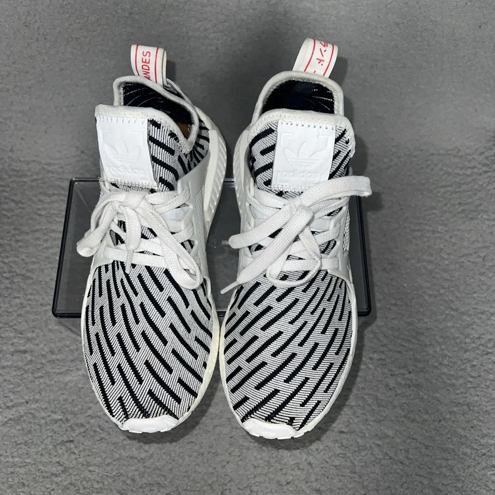 adidas NMD XR1 Primeknit Zebra Sneaker Men Sz 6 White Black Running Shoes BB2911